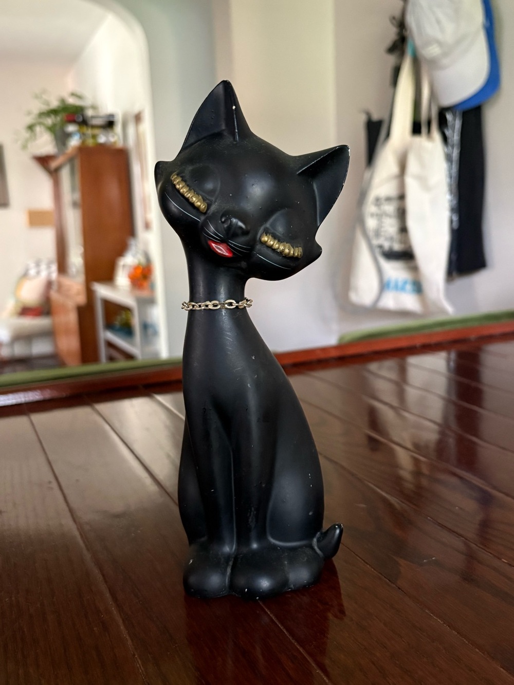Vintage Japan Kitsch Eyelash Cat